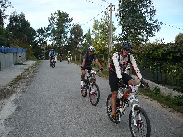 105- Algum asfalto.JPG
